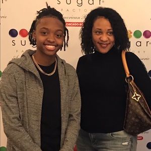 Meet your Posher, Tayler